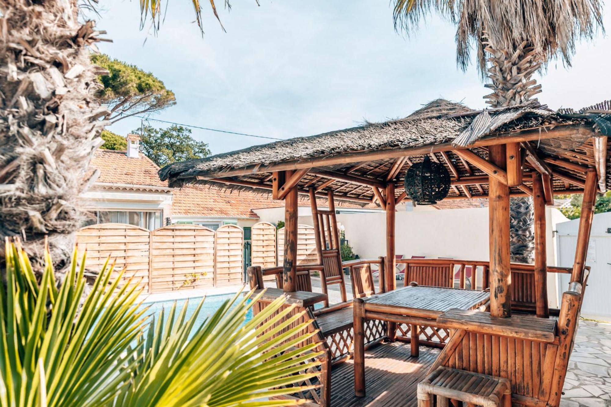 Reve D'Azur, 2 Chambres, Maison Julia En Bord De Mer A La Nartelle, Piscine Partagee, Parking & Terrasse Bbq, Wifi Et Draps Inclus Plage A Pied Sainte-Maxime Exterior photo