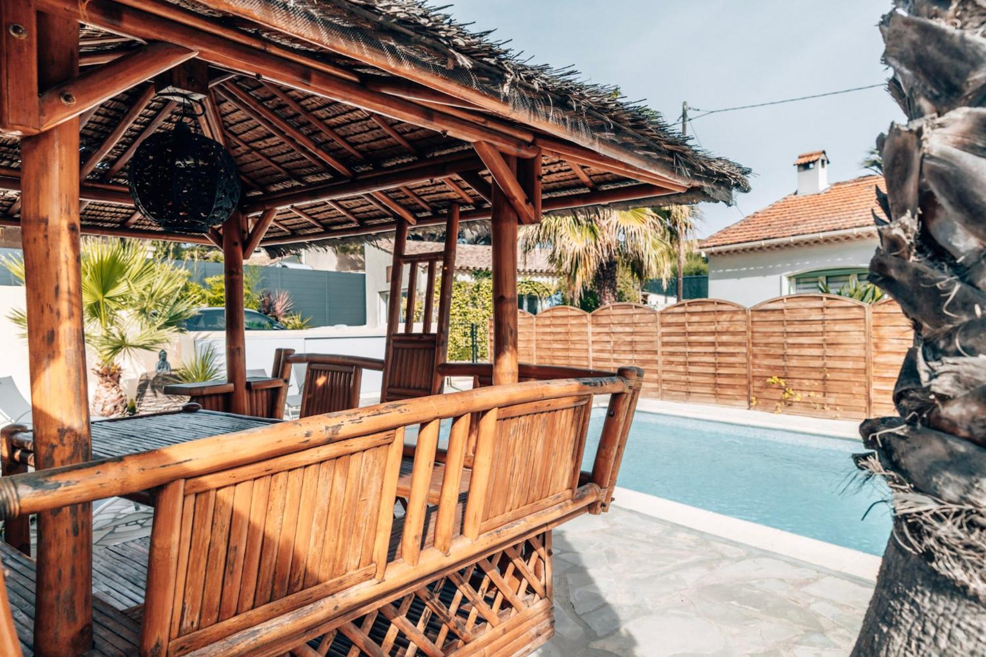 Reve D'Azur, 2 Chambres, Maison Julia En Bord De Mer A La Nartelle, Piscine Partagee, Parking & Terrasse Bbq, Wifi Et Draps Inclus Plage A Pied Sainte-Maxime Exterior photo
